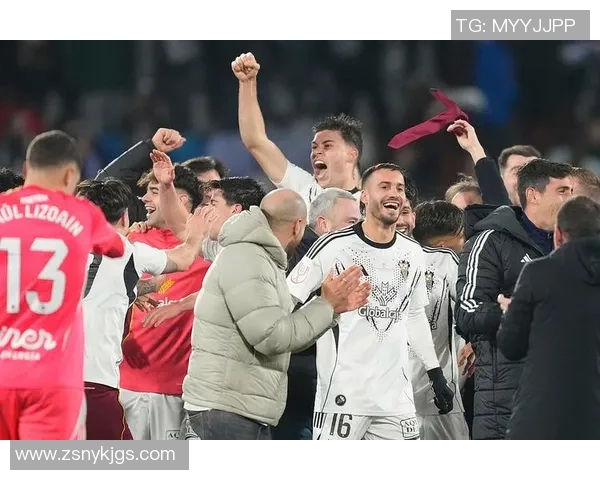 国王杯惊喜时刻皇马以微弱优势战胜那不勒斯引发全场热烈反响